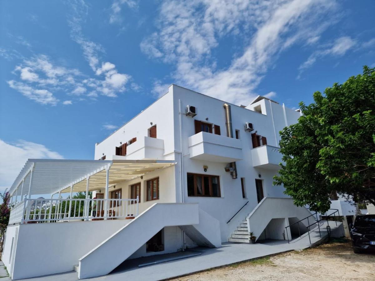 Afendra Hotel Skyros Exteriör bild