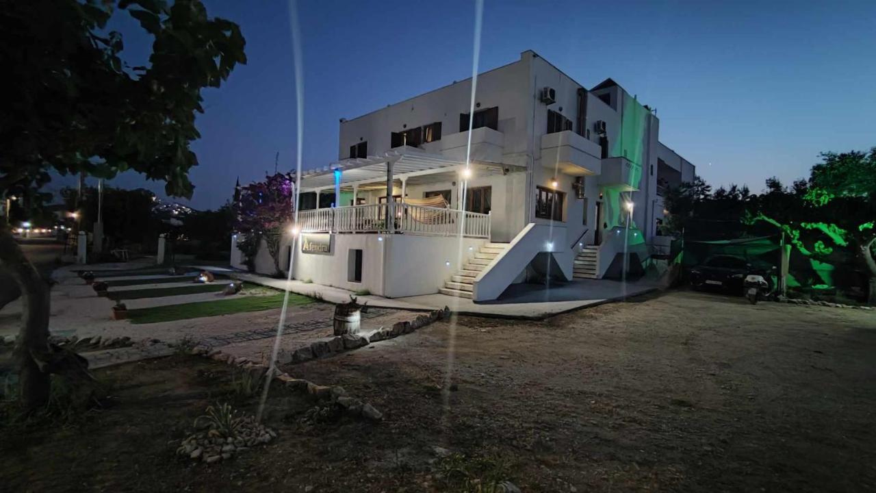 Afendra Hotel Skyros Exteriör bild